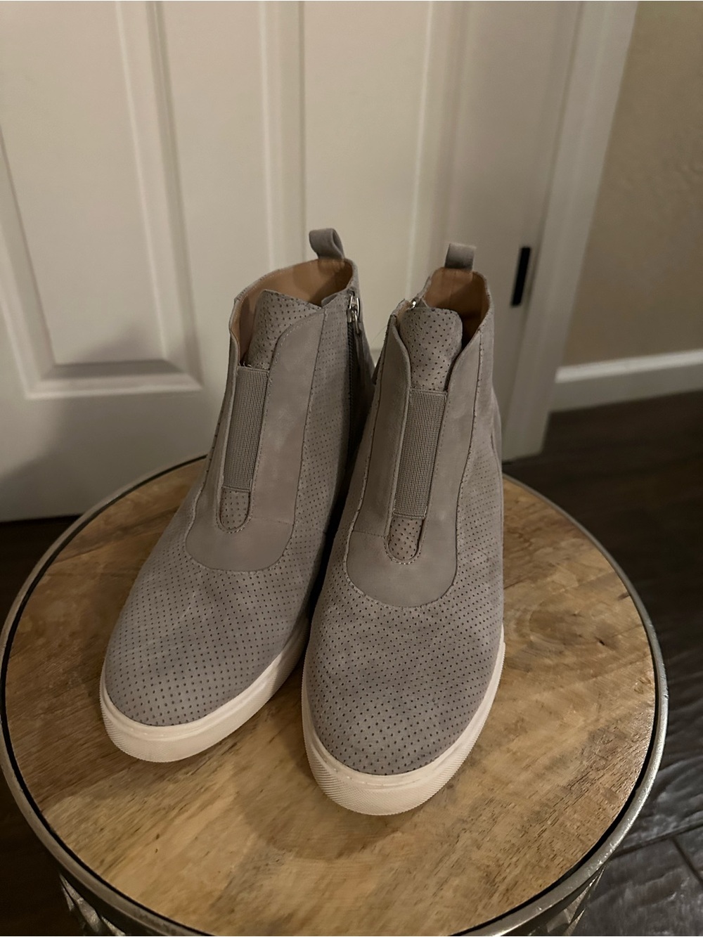 LINEA Palo Suede Wedge slip on sneaker